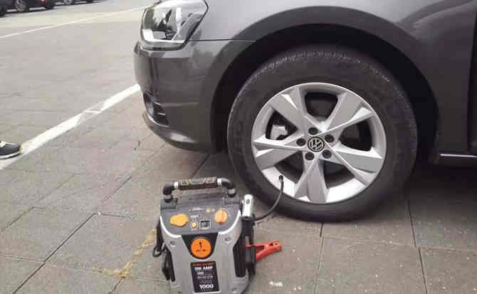 越西汽车搭电案例
